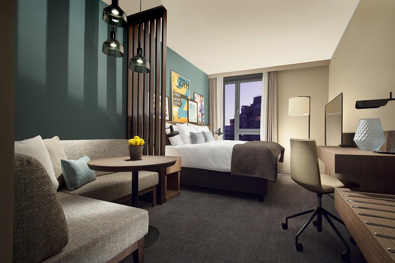 Studio Suite with Kitchenette,572154933:JPEG