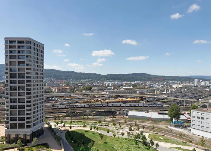 Renaissance Zurich Tower Hotel